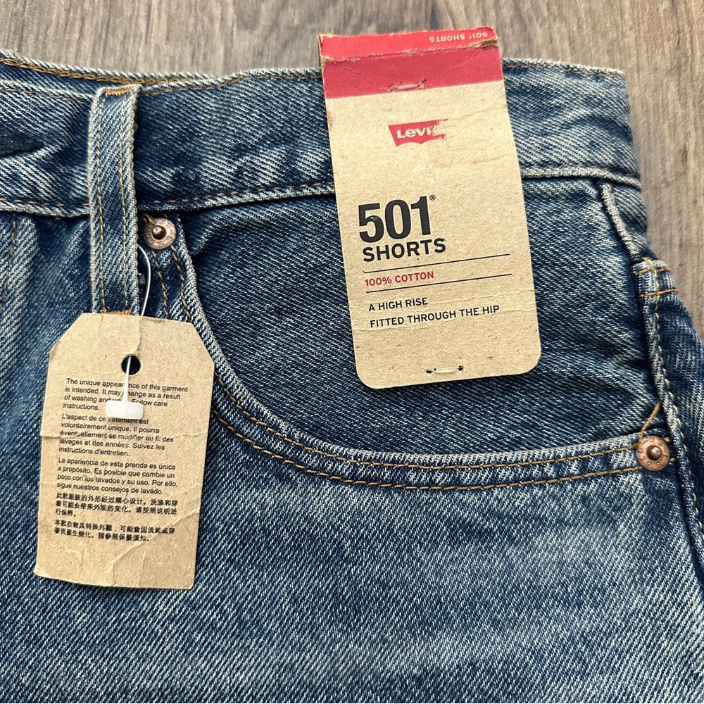 Levi's 501 Button 100% Cotton Cutoff Jean Denim Shorts Women’s Size 30 - Picture 2 of 10